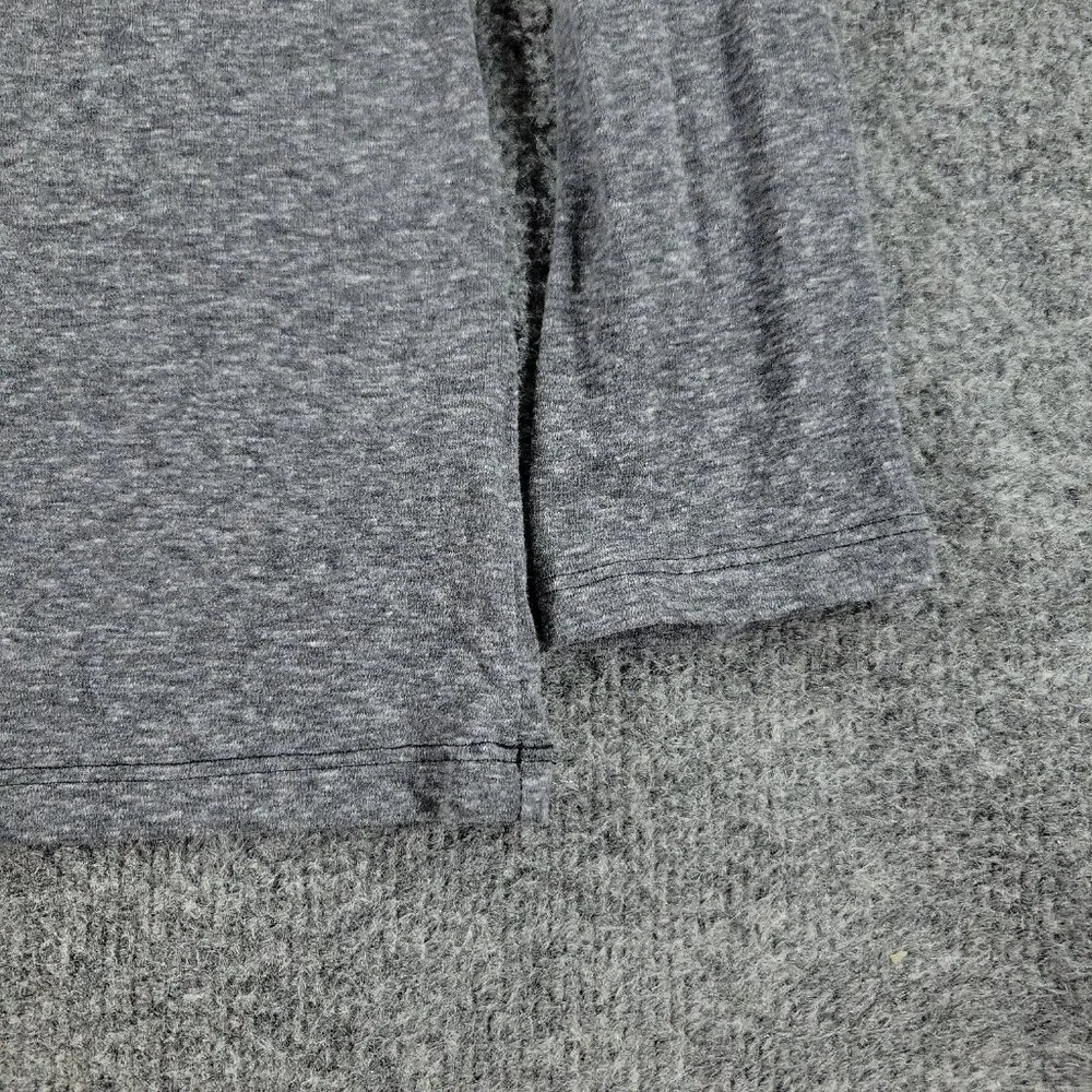 Columbia Shirt Women Medium Gray Outdoors V-Neck Long Sleeve Top Pullover Adult - Picture 3 of 12